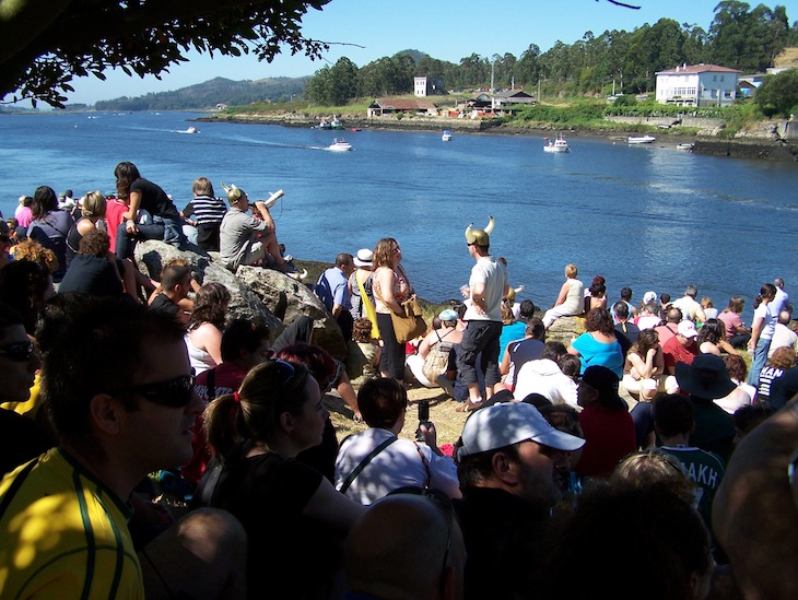 À espera dos Vikings em Catoira, na Galiza