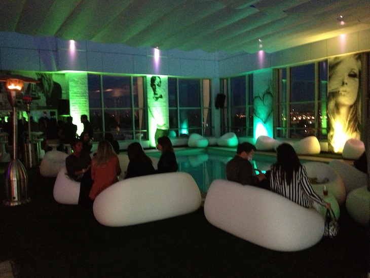 Zenith Lounge