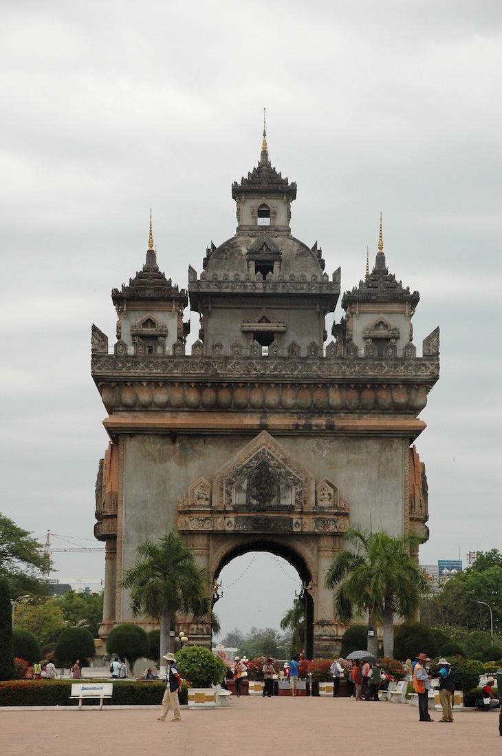 Patuxai, Viantiane