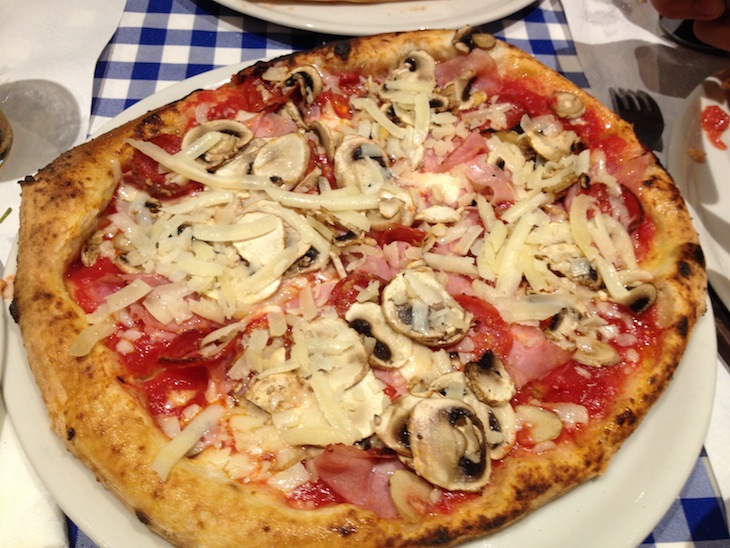 Pizza na Pulcinella