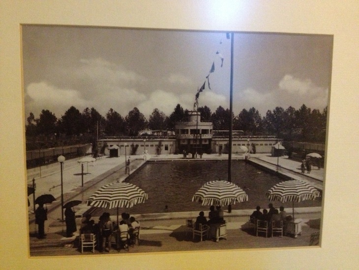 Fotografia antiga da piscina do Curia Palace, Hotel Spa & Golf