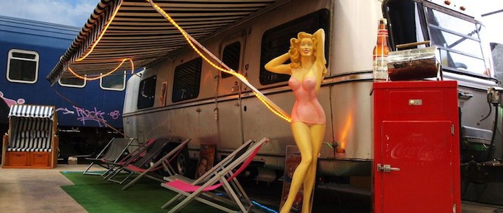 Pin Up Trailer