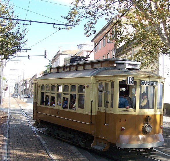 Carro Elétrico do Porto © Viaje Comigo