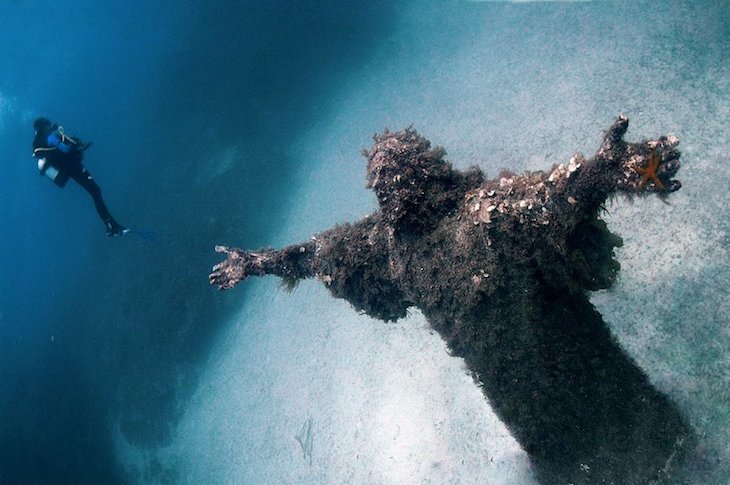 Itália, San Fruttuoso, Cristo do Abismo