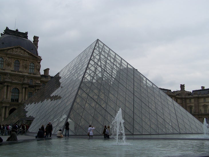 Museu do Louvre