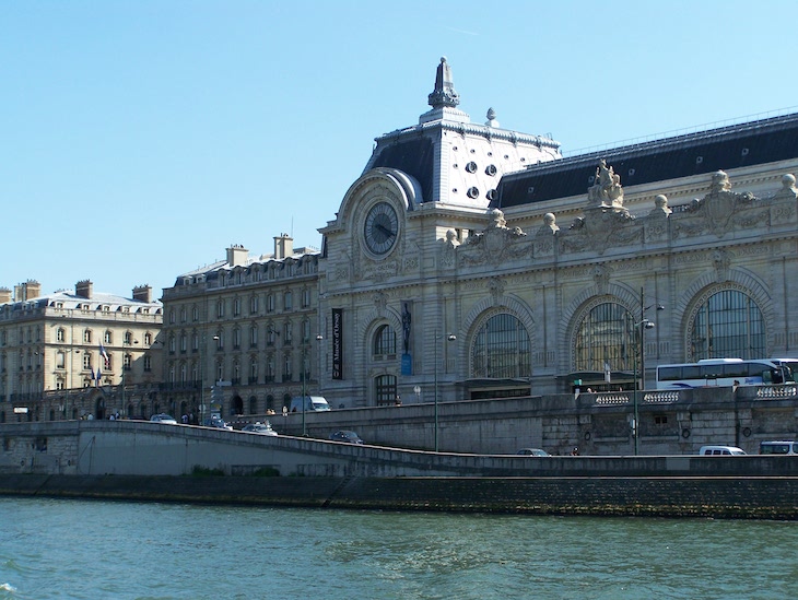 Passeio de barco no rio Sena, Paris