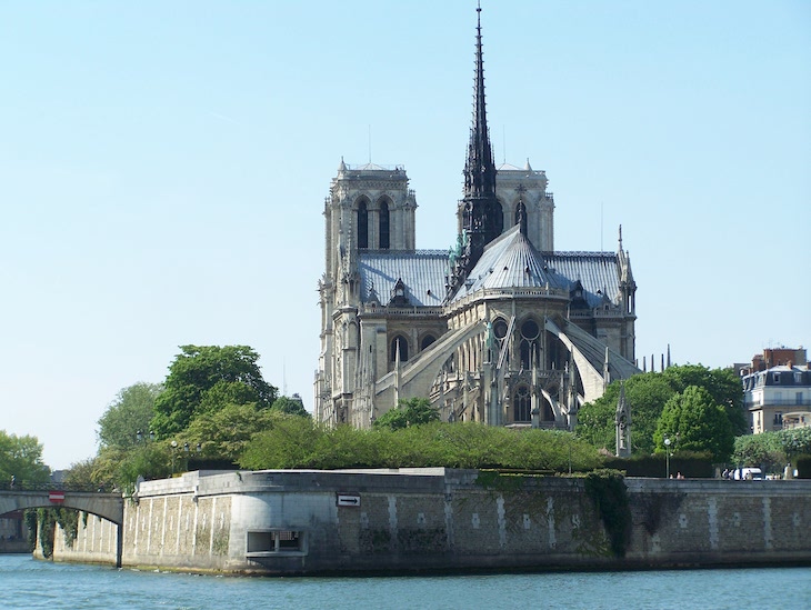 Passeio de barco no rio Sena, Paris