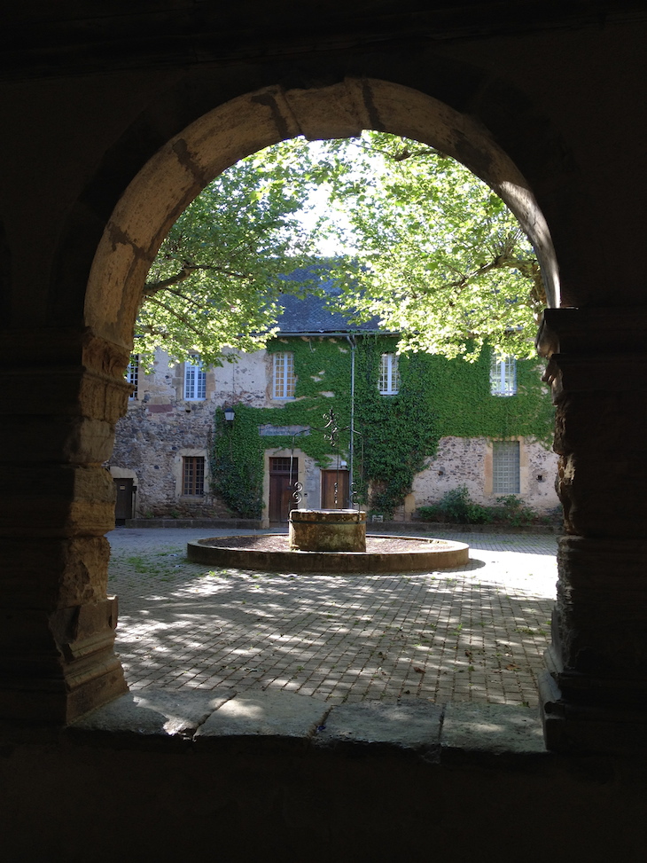 Relais du Silence Chateau de la Falque, St-Geniez-d'Olt, Aveyron, França © Viaje Comigo