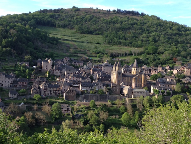 Conques, Aveyron, França @ Viaje Comigo