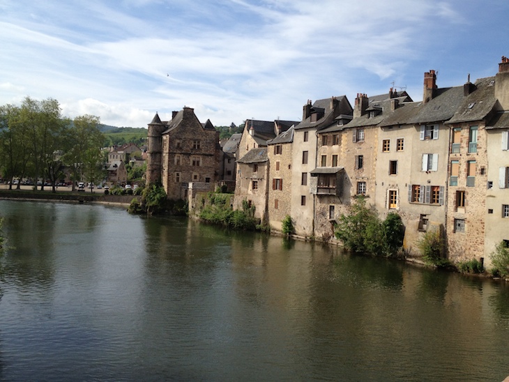 Espalion, Aveyron, França © Viaje Comigo