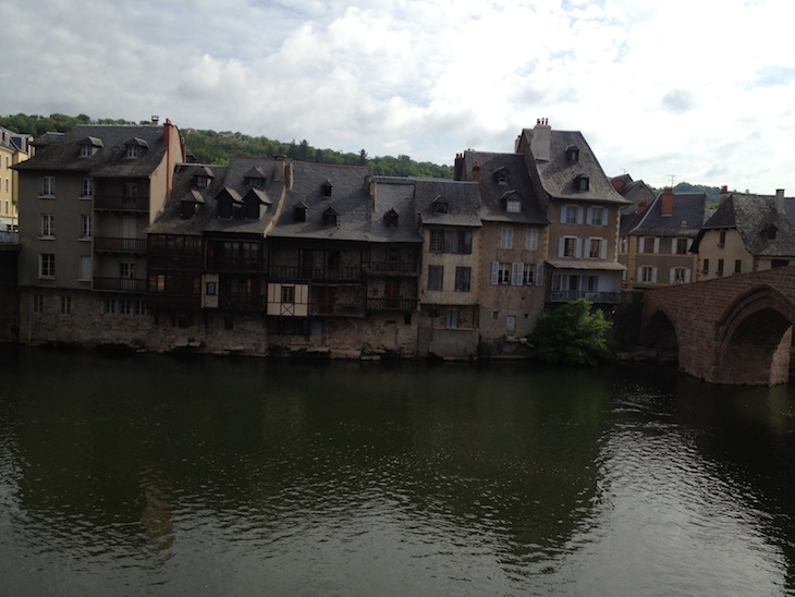 Espalion, Aveyron, França © Viaje Comigo