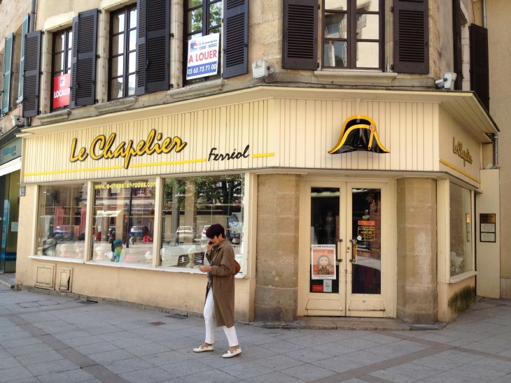 Lojas de Rodez, Aveyron, França © Viaje Comigo