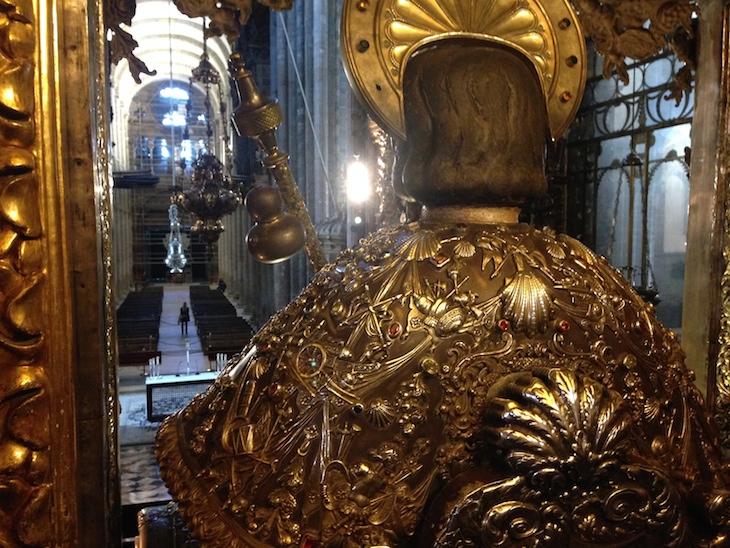 Figura de Santiago na Catedral