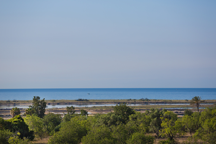 Ozadi Tavira Hotel