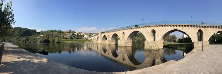 Ponte da Barca - Rio Lima © Viaje Comigo