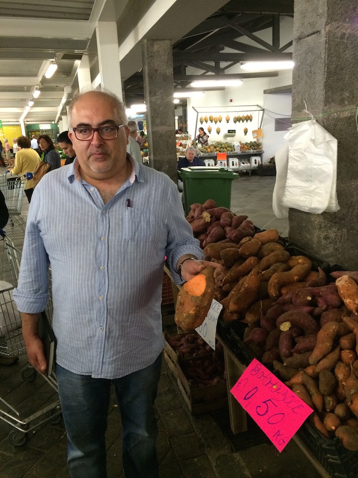 Chef Álvaro Lopes no Mercado Ponta Delgada