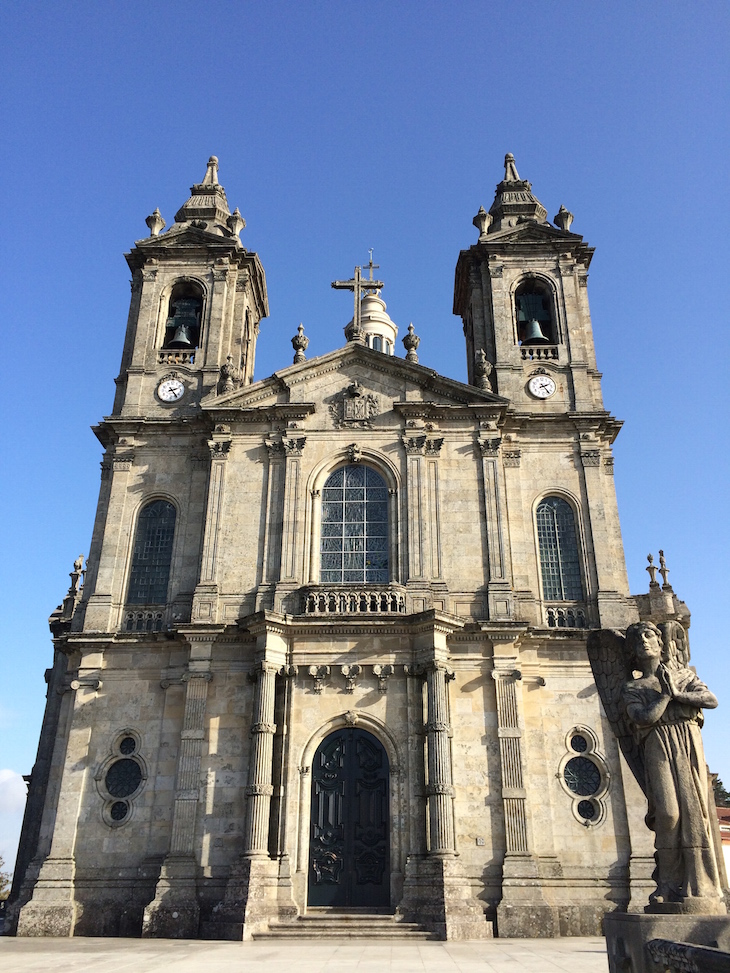 Entrada da Igreja do Santuário do Sameiro, Braga, Portugal