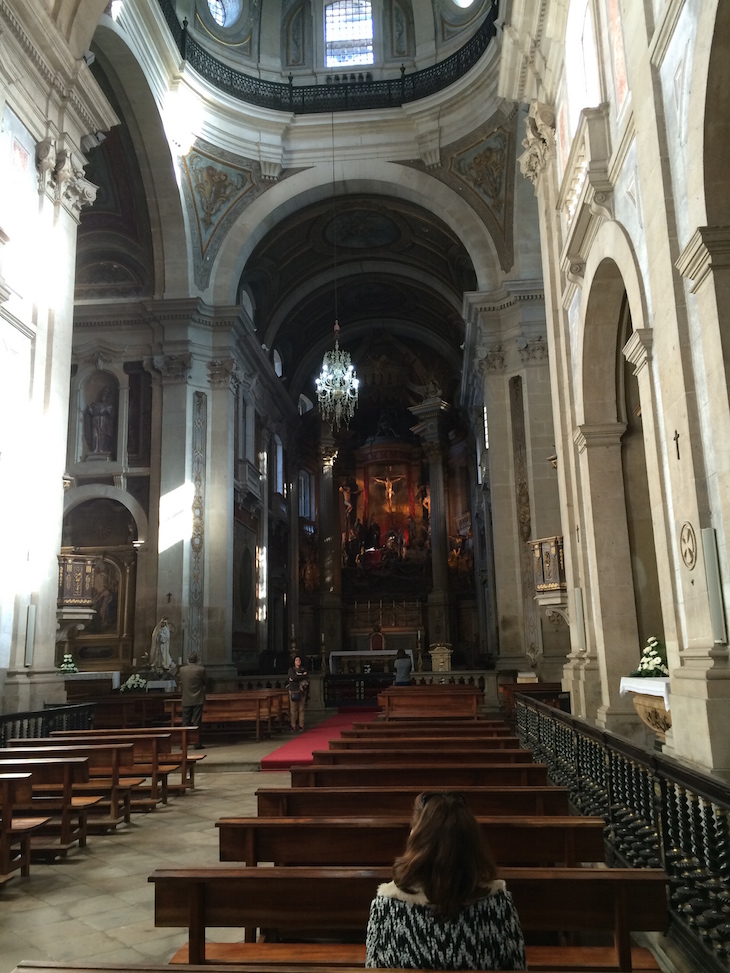 Dentro da Igreja do Bom Jesus 