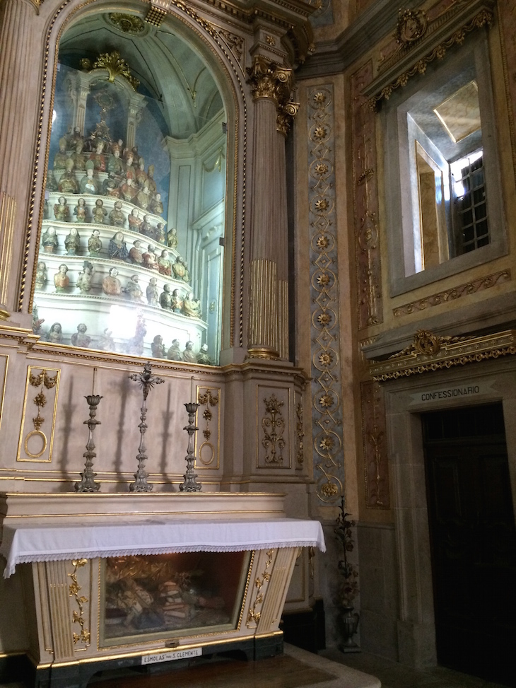 Dentro da Igreja do Bom Jesus