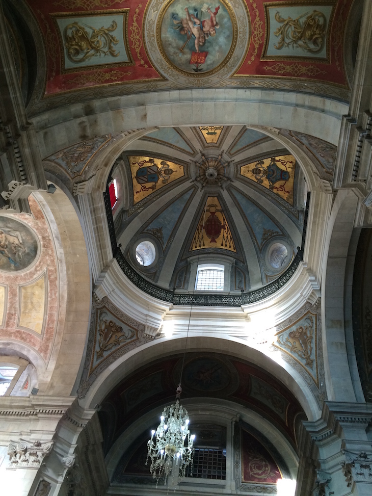 Dentro da Igreja do Bom Jesus