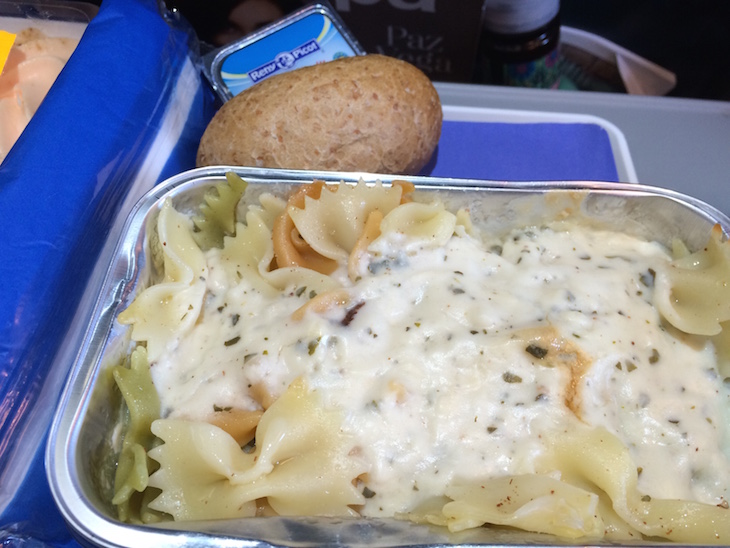 Comida vegetariana - Air Europa - pasta com molho