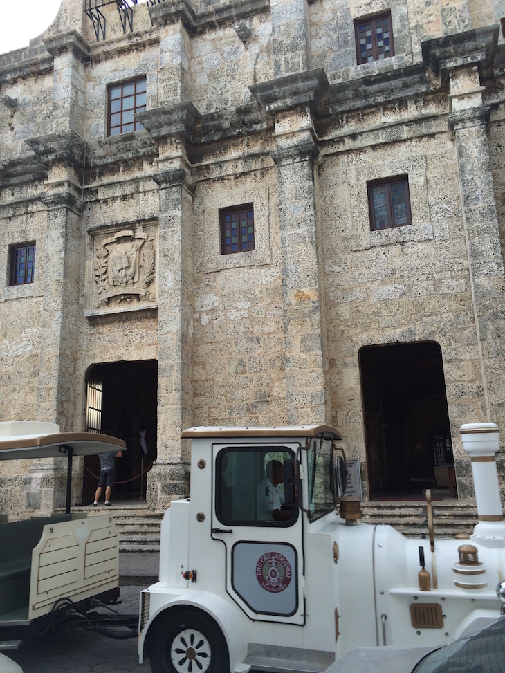 Comboio turístico em Santo Domingo