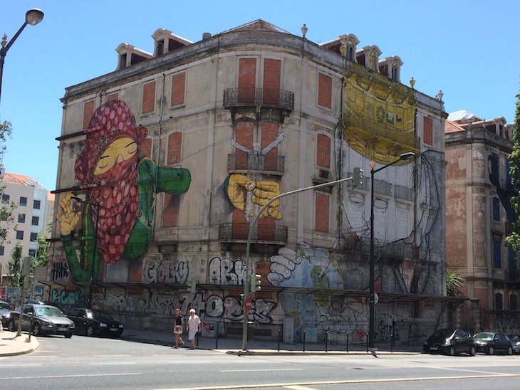 Grafittis na Avenida Fontes Pereira de Melo