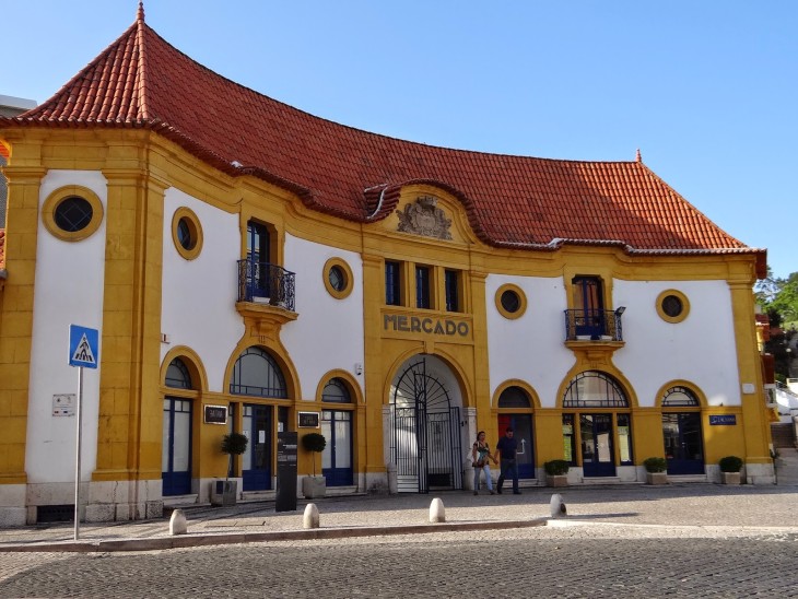 Edifício do antigo Mercado de Santana, hoje em dia transformado em Centro Cultural