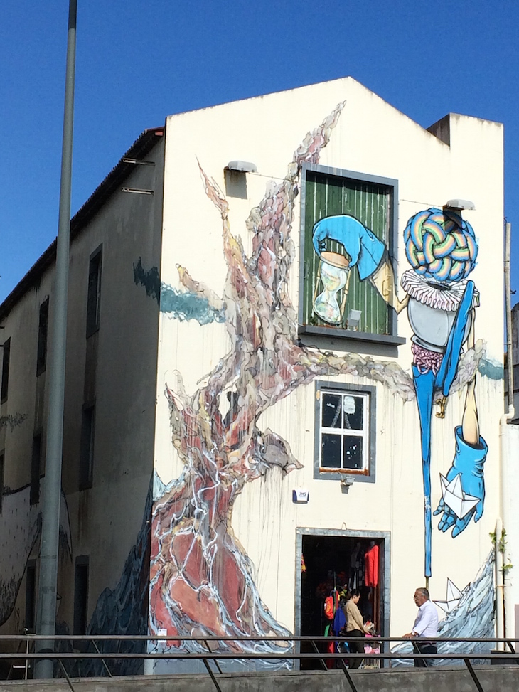 Grafittis em Ponta Delgada, São Miguel, Açores