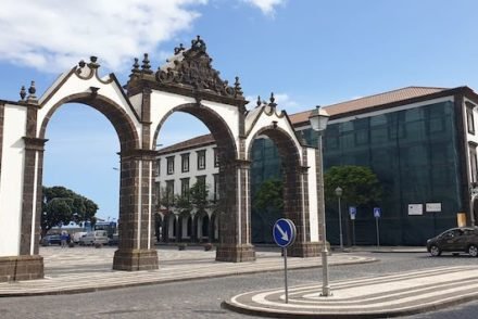 Portas da Cidade - Ponta Delgada - S Miguel - Açores © Viaje Comigo