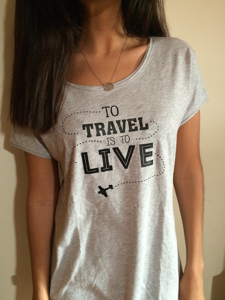 T-shirt cinza Viaje Comigo - brevemente disponível