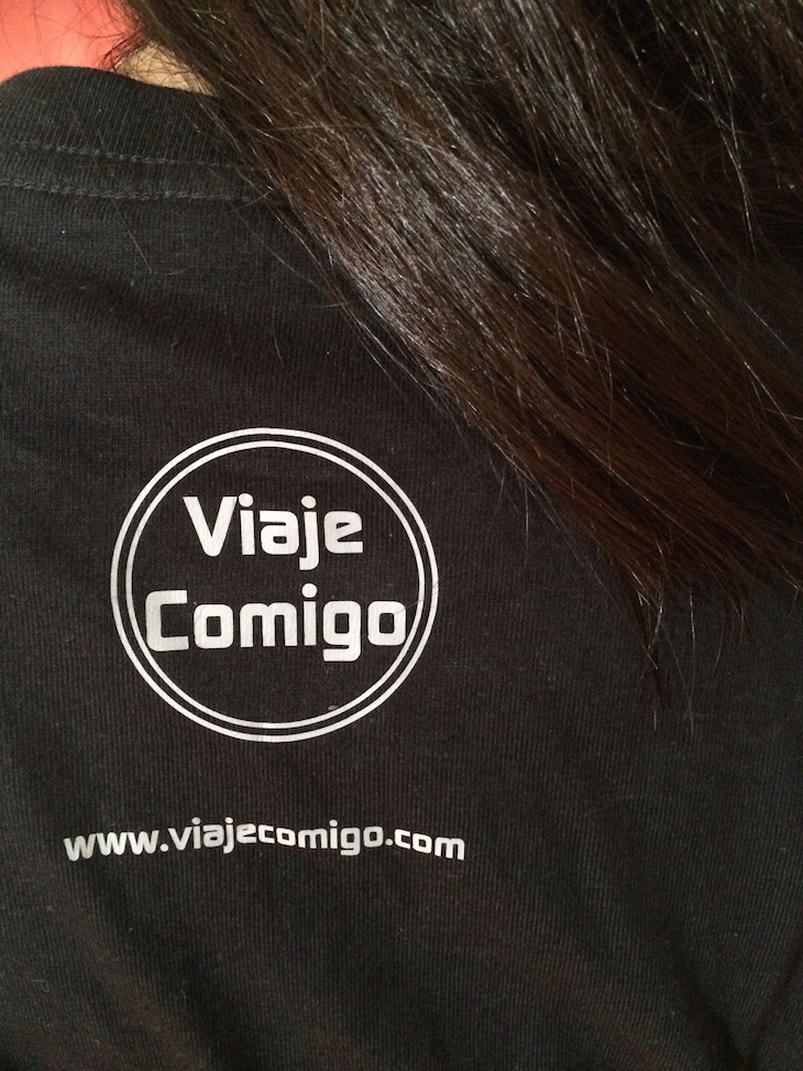 Costas das t-shirts Viaje Comigo - brevemente disponível