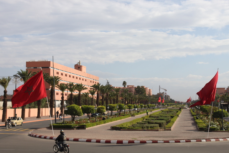 Avenida na cidade nova de Marraquexe