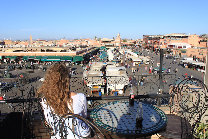 Vista para a praça Djemaa El Fna, Marraquexe © Viaje Comigo