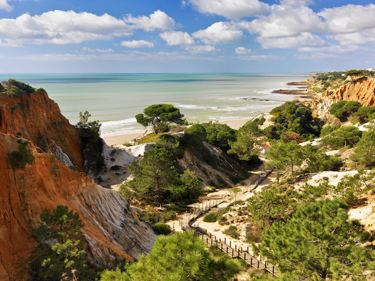 Caminho para a Praia da Falésia no Pine Cliffs Resort, Algarve©