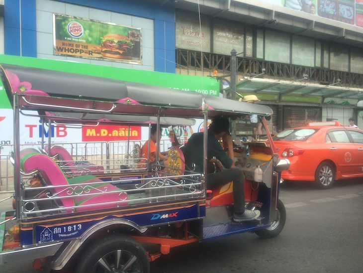 Tuk Tuk, Tailândia @ Viaje Comigo