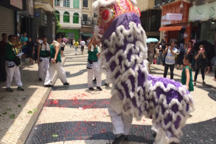 Dragão na rua, Macau © Viaje Comigo