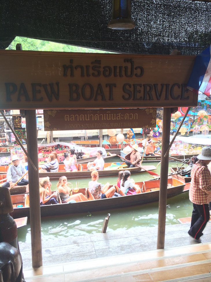 Passeios de barco mais baratos no Mercado flutuante de Damnoen Saduak © Viaje Comigo