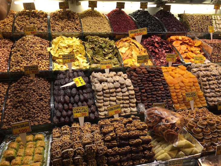 Mercado das Especiarias, Istambul, Turquia © Viaje Comigo