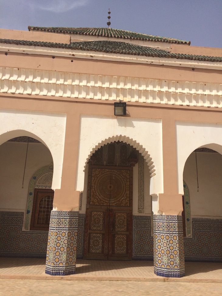 Porta da Biblioteca, Aldeia de Tamegroute, Marrocos © Viaje Comigo