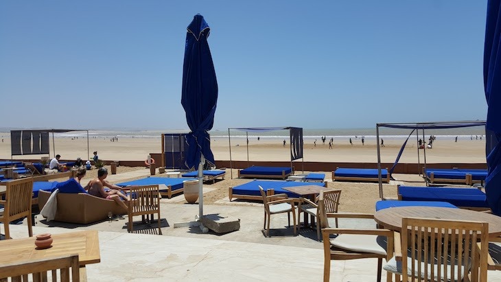 Esplanadas de Praia de Essaouira - Marrocos © Viaje Comigo
