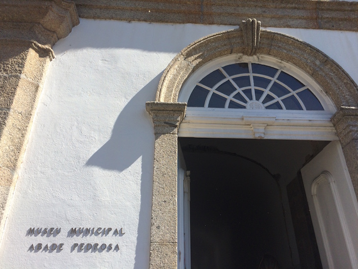 Museu Municipal Abade Pedrosa © Viaje Comigo
