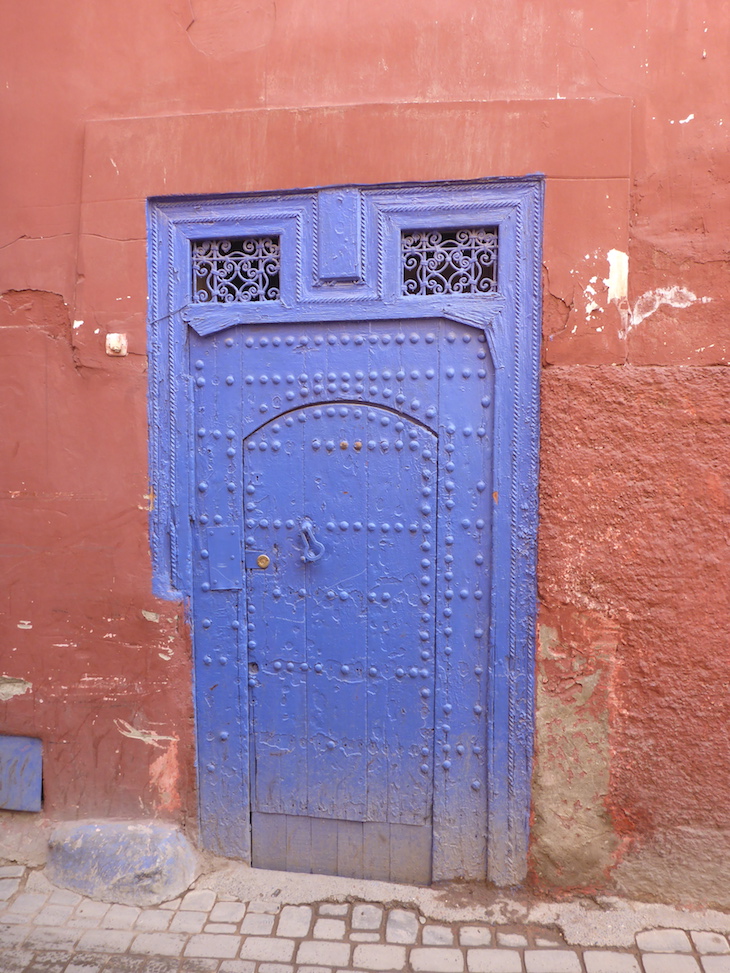 Porta azul de Marraquexe © Viaje Comigo