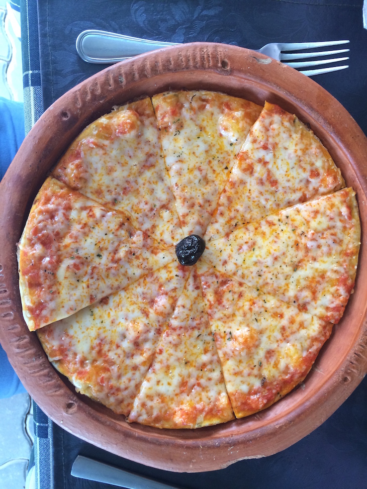 Pizza no Restaurante La Halte - Ouarzazate © Viaje Comigo