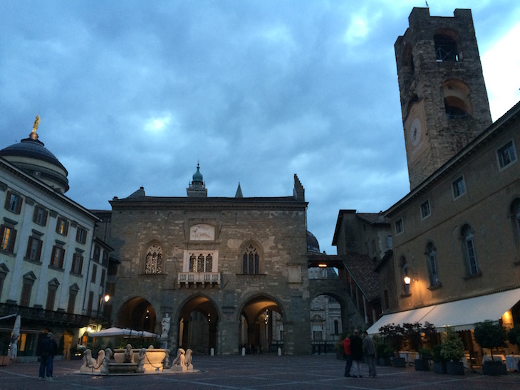 Bergamo Piazza Vechia © Viaje Comigo