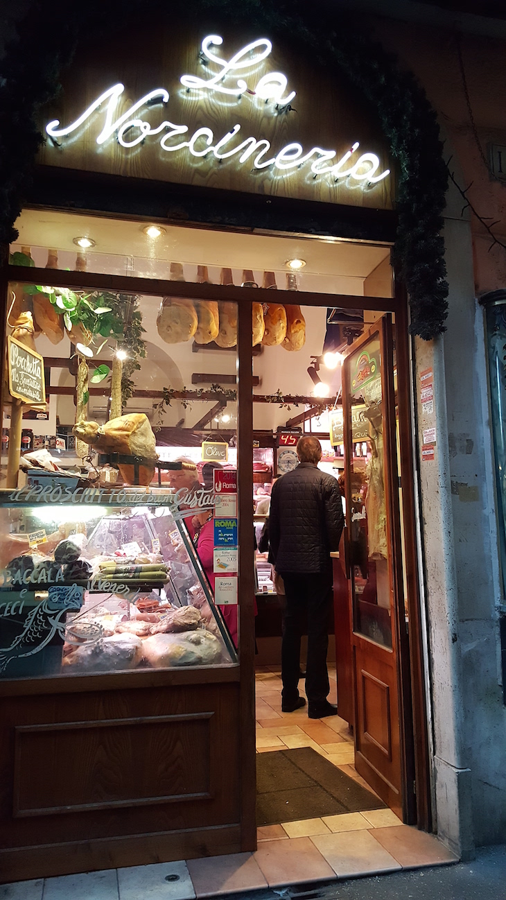 Entrada da Antica Norcineria, Trastevere Food Tour, Roma © Viaje Comigo