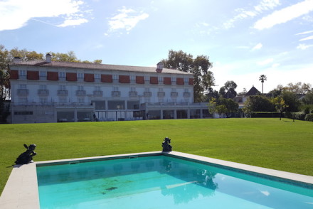 Vista da piscina Pousada Condeixa Coimbra © Viaje Comigo