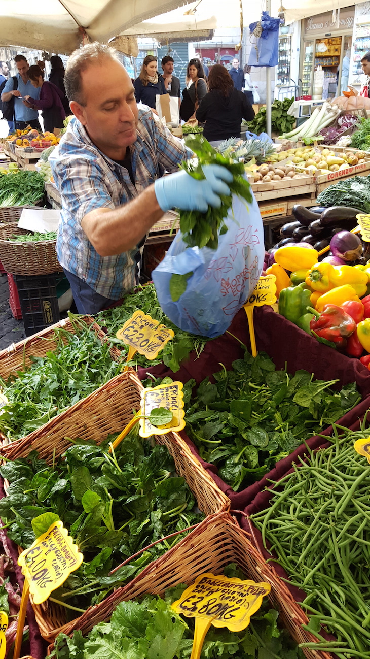 Mercado do Campo de Fiori, Roma© Viaje Comigo