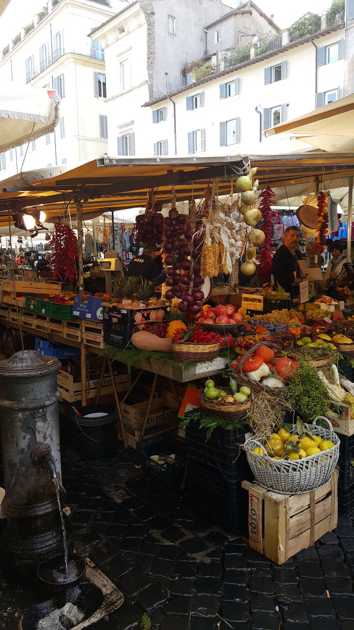 Mercado do Campo de Fiori, Roma© Viaje Comigo