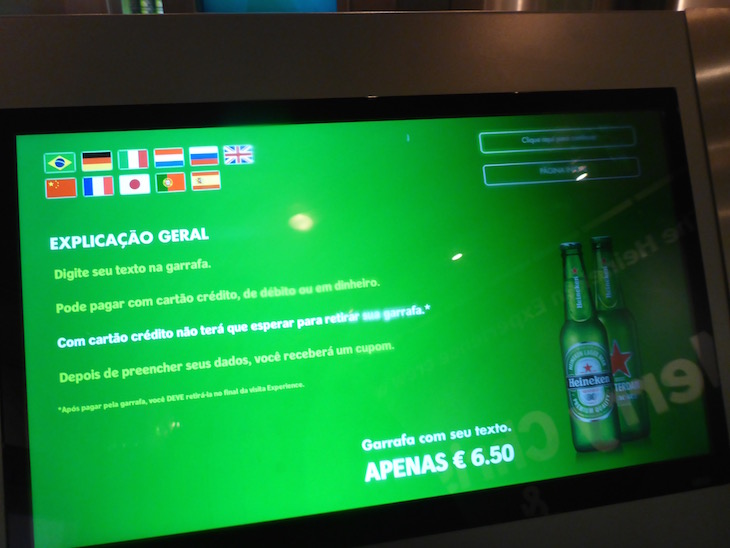 Pode engarrafar a sua própria cerveja na Heineken Experience em Amesterdão © Viaje Comigo